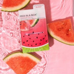 BNIB Voesh 4-Step Watermelon Pedi with Free Hand & Body Cream
